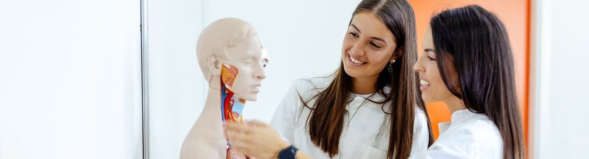 ¿Cómo elegir la mejor escuela de medicina en México?