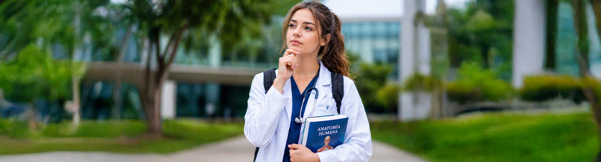 ¿Vale la pena estudiar medicina en una universidad privada en México?
